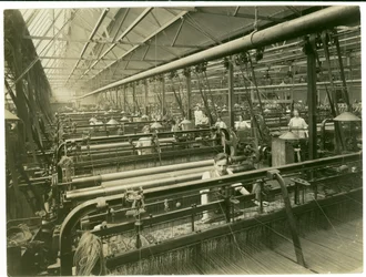 Chenille setting, carpet factory, 1923